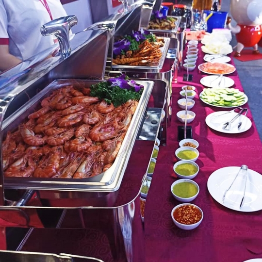 TIỆC BUFFET TẠI BELUGA RESTAURANT