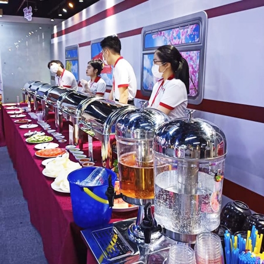 TIỆC BUFFET TẠI BELUGA RESTAURANT